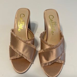 Calllisto Monakko block heel dress Sandals size 7M